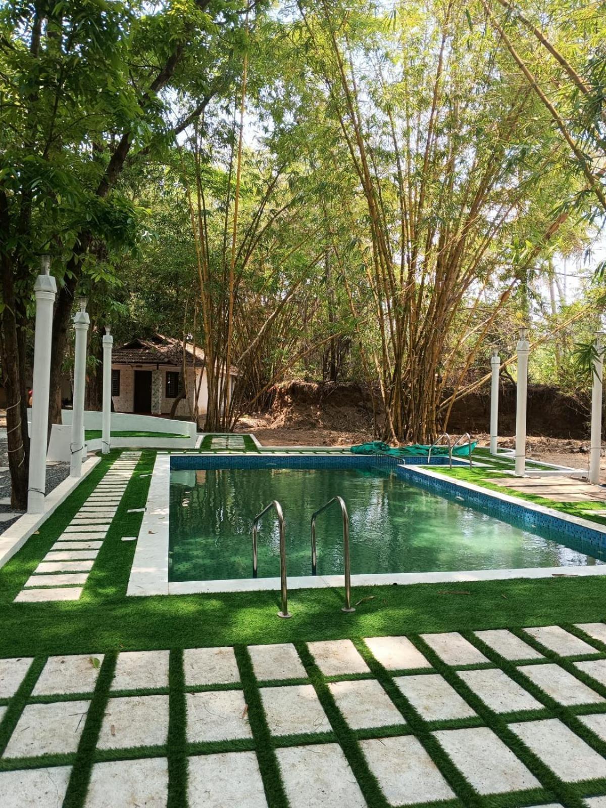 Surya Eco And Wedding Resort Thrissur Exterior photo